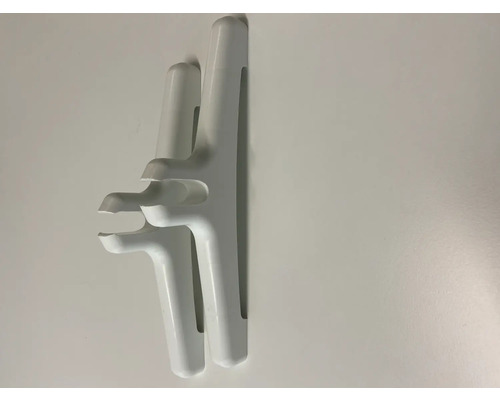 Tre vita fönsterskrapor i plast