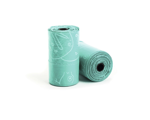 Två rullar hundbajspåsar