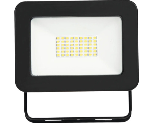 LED-strålkastare med hölje och monteringsfäste