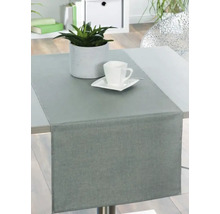 Bordslöpare på ett bord med dekoration