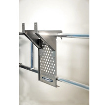 Werner logotyp på ställningsplattformfäste av metall