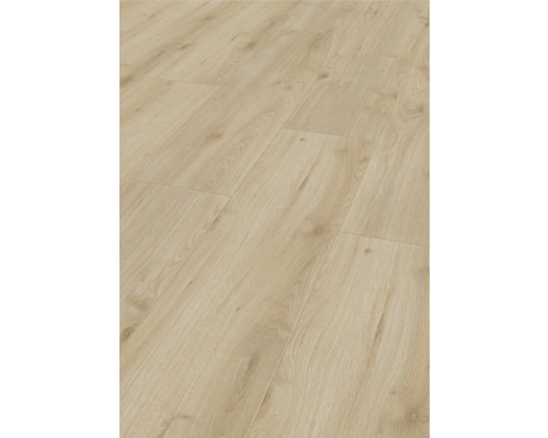 Lagt laminat med träutseende