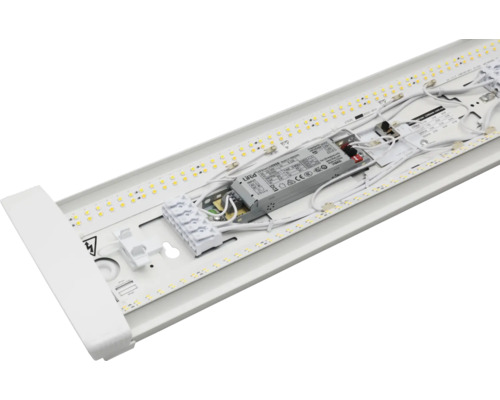 LED-armatur för våtrum, inre vy med elektronisk ballast och anslutningsklämmor