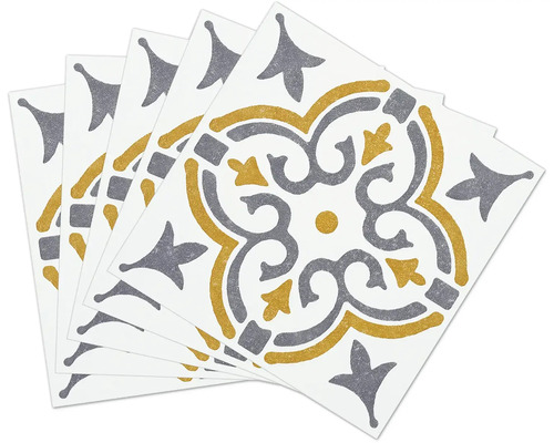 Flera dekorativa plattor med mönstrad design