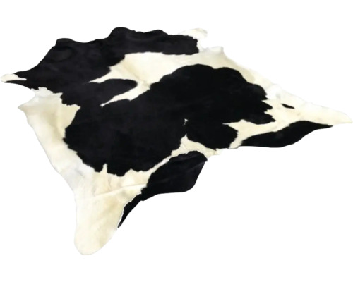 Djurfäll svart/vit ca 2-3m² 210x190cm