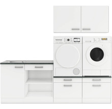 Tvättstuga med tvättställsskåp, tvättmaskin, torktumlare och väggskåp