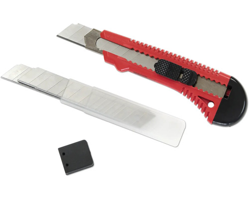 Brytbladskniv med blad och reservmagasin för blad