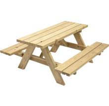 Picknickbord av trä