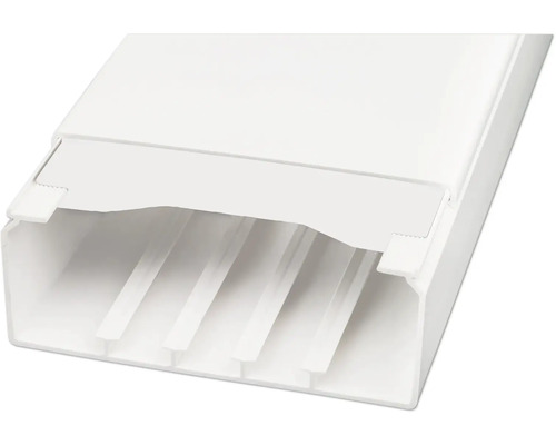 Vit kabelkanal med flera interna fack för kabeldragning