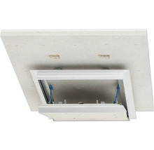 Öppnad inspektionslucka för takmontering.