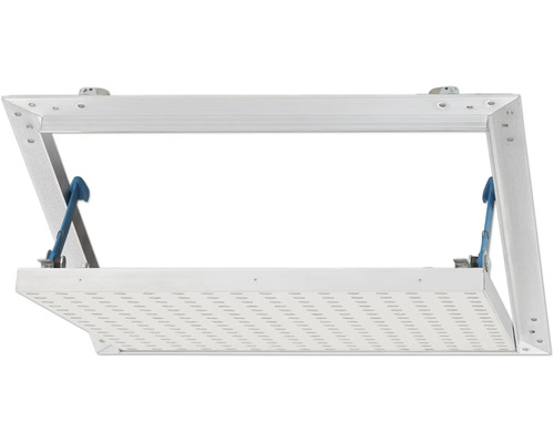 Vindsstege med fallucka öppen