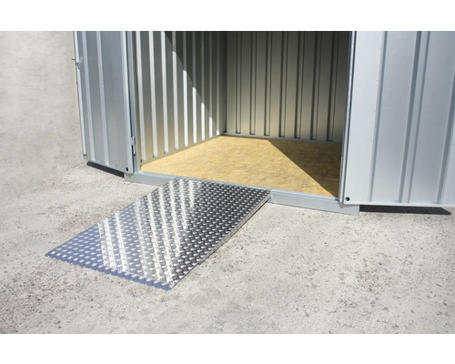 Stålplåtsbehållare med ramp