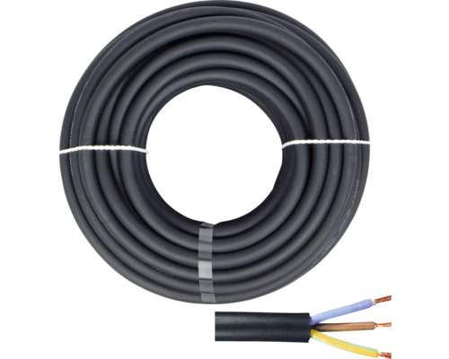 Elektrisk kabel upprullad med avskuren ände