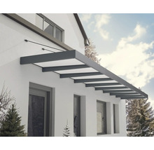 Tak över en husentré för väderskydd