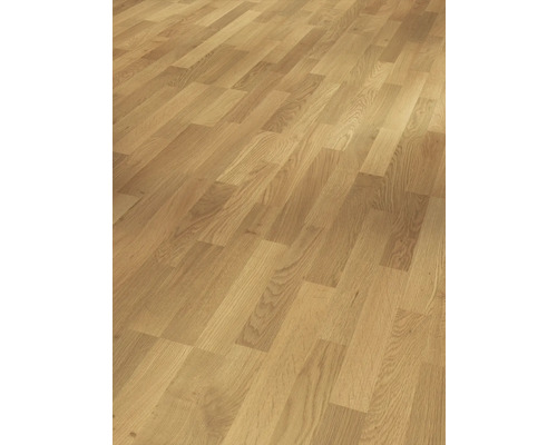 Lagt parkettgolv av trä