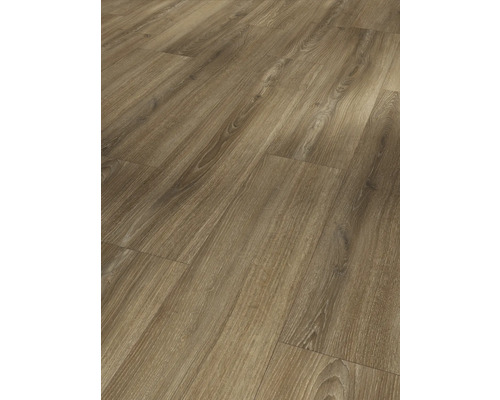 Lagt vinylgolv med träutseende.