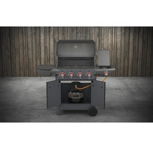 Gasolgrill med öppen huv och gasflaska i underskåpet