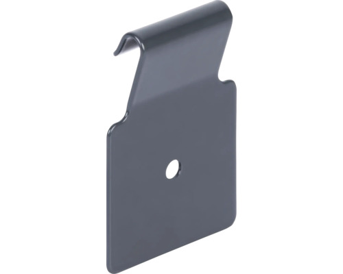 Metallkrok med borrat hål för fastsättning