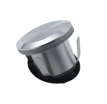 Infälld spotlight av metall med svart tätningsring