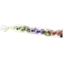 Förpackning med olika julgranskulor