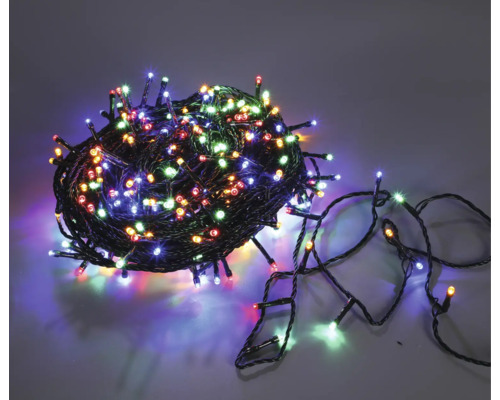 Ljusgirlang med färgade LED lampor