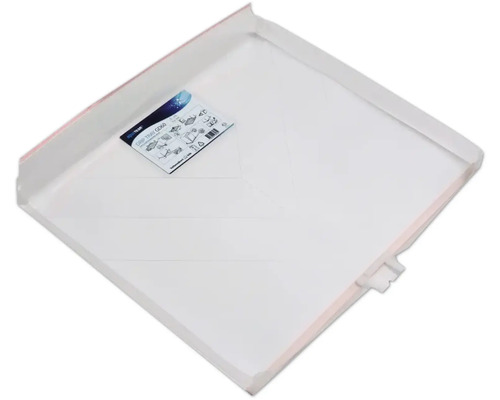 Fyrkantig duschkabin av sanitetsakryl