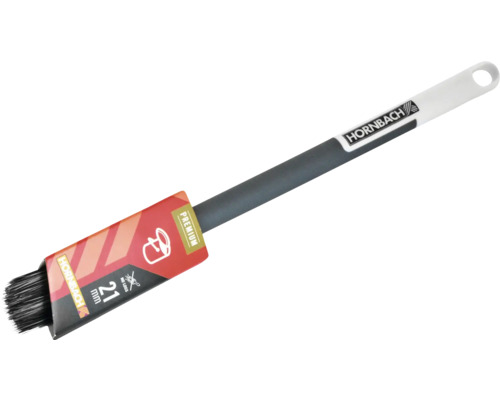 Elementpensel med plasthandtag och en bredd på 21 millimeter