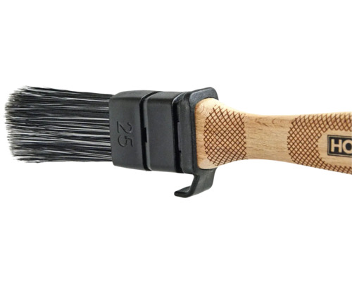 Pensel med trähandtag och borst