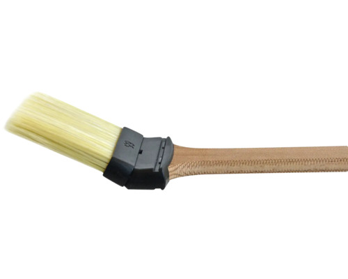 Pensel med plastborst och trähandtag