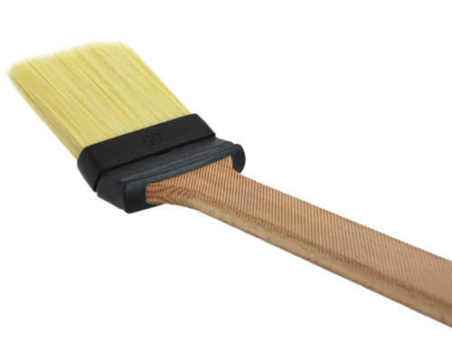 Platt pensel med borst och trähandtag