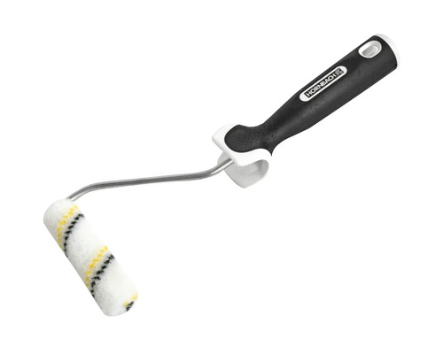 Färgroller med svart handtag och vit rulle