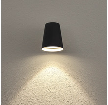 Vägglampa med konformad lampskärm