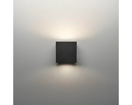 Fyrkantig vägglampa för inomhusbruk