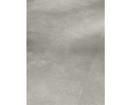 Gråa golvplattor lagda