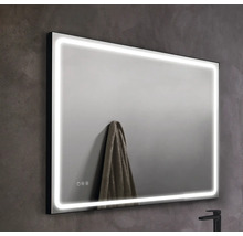 Rektangulär spegel med LED-belysning och handduk