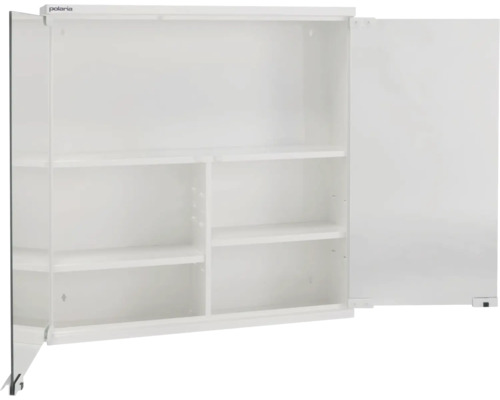 Öppet badrumsskåp med hyllor