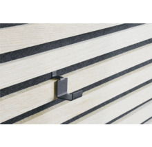 Väggpanel med krok för montering