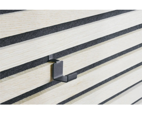 Väggpanel med krok för montering