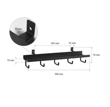 Nyckelbräda med fem krokar och måttangivelser