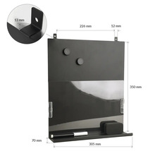 Svart magnetisk whiteboard med penna, suddgummi och dimensioner