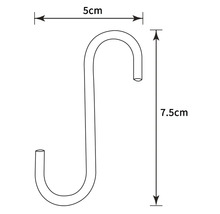 Bild av en S-krok med mått: 5 cm bred och 7,5 cm hög