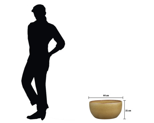 Skål som mäter 44 cm gånger 21 cm