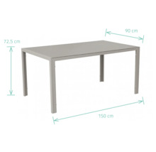 Rektangulärt trädgårdsbord med måtten 150 gånger 90 centimeter och en höjd på 72,5 centimeter.