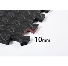 Svart pusselmatta med en tjocklek på 10 millimeter