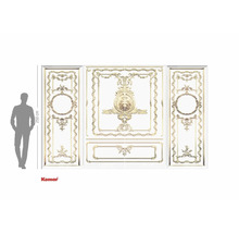 Komar väggmålning med gyllene ornament i klassisk stil