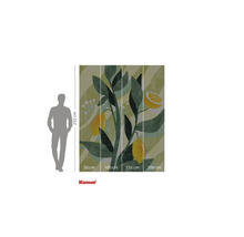 Komar Logo. Väggmålning med citronmotiv, bestående av fyra delar med måtten 50 cm, 100 cm, 150 cm och 200 cm, höjd 250 cm.