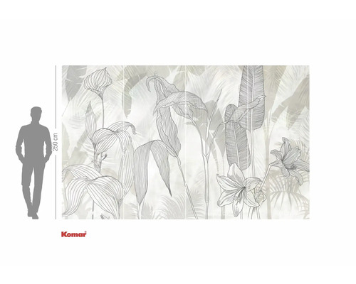 Fototapet med växtmönster och en person för att jämföra storlekar. Komar Logo.