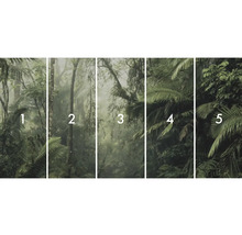 Non-woven tapet med djungelmotiv, bestående av fem remsor