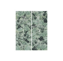 Tapet med växtmotiv, bestående av två våder