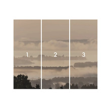 Non-woven tapet med dimmigt landskapsmotiv, bestående av tre delar